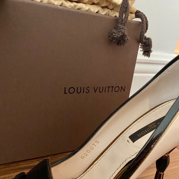 Louis Vuitton Art Deco Heels - Picture 6 of 10